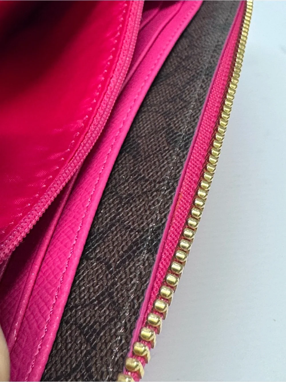 NWOT COACH LONG ZIP WALLET